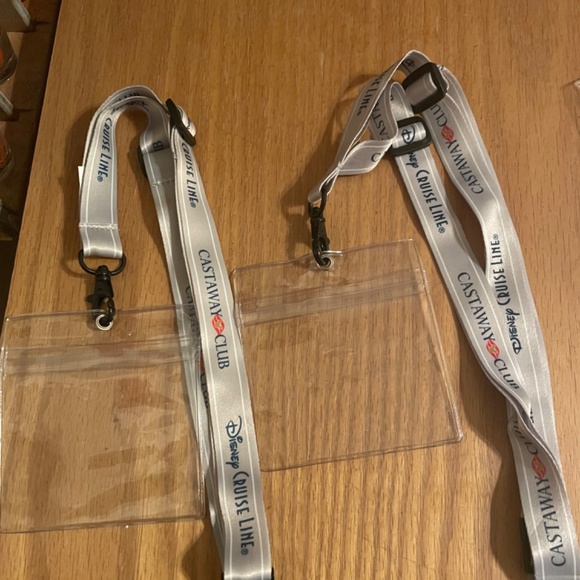 2023 Disney Cruise Line DCL 25th Anniversary Captain Mickey Silver Lanyards - Picture 3 of 3